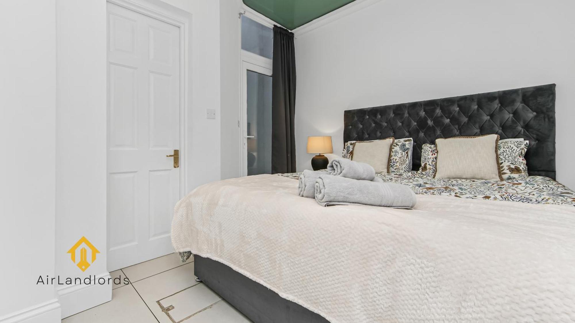 Exceptional 4 Bedroom House Paddington Station! 伦敦 外观 照片